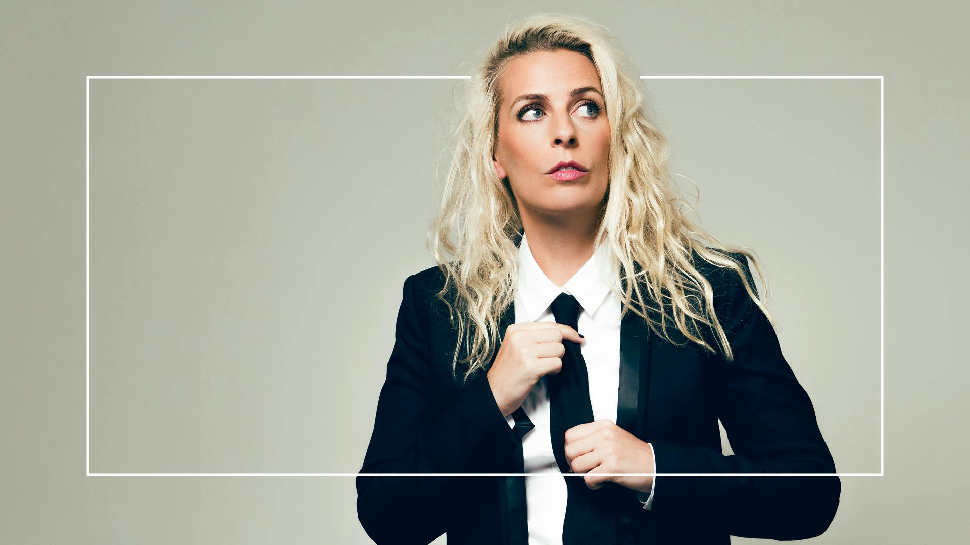 Sara Pascoe Net Worth